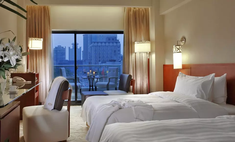 ✈ 8-Day Guided Tour of China with Air & Hotels from Affordable World