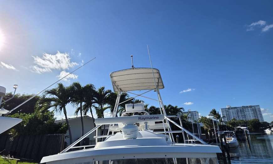 Image 8: 4 or 8 Hour Private Deep Sea Fishing Charter Experience in Miami Beach