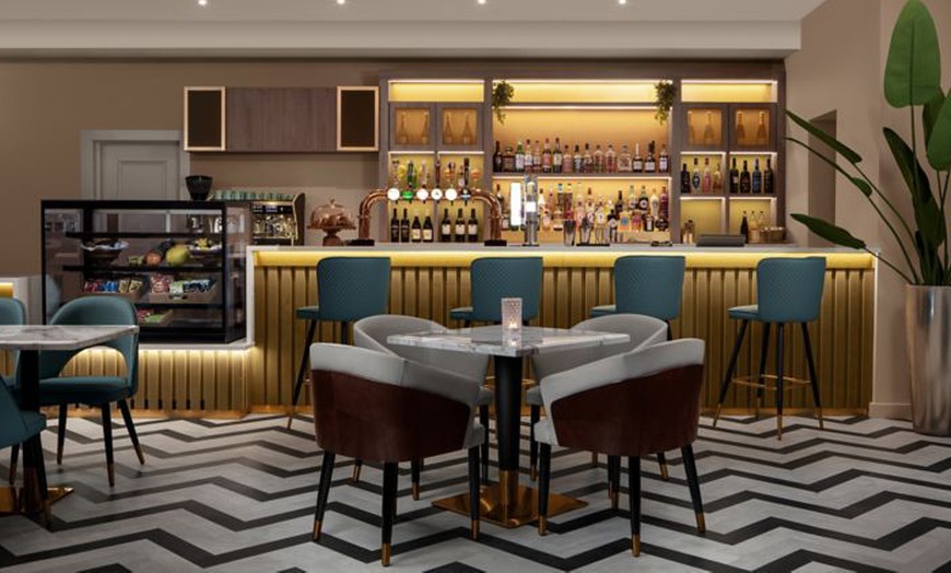 Image 2: Sip and Savour: £30, £60 or £120 Voucher Towards Food and Drinks