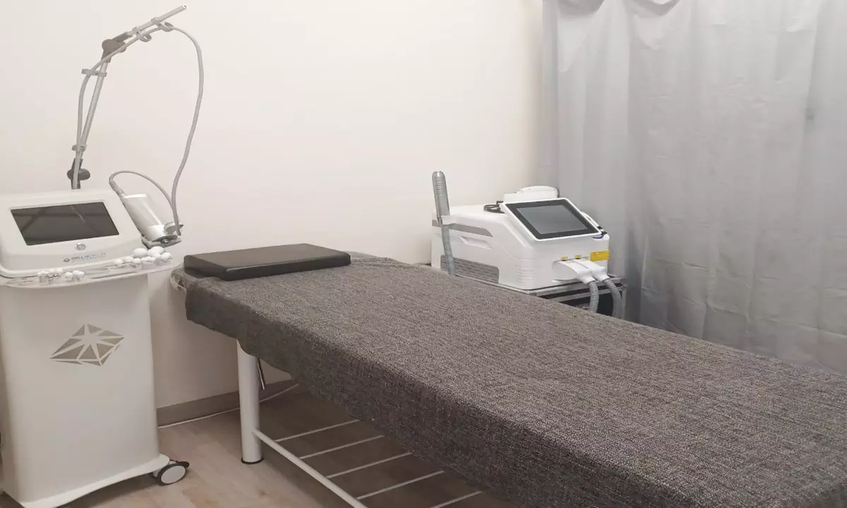 Micropigmentación de línea de pestañas con efecto delineado perfecto y opción de retoque hasta un 75% menos - Second Medium