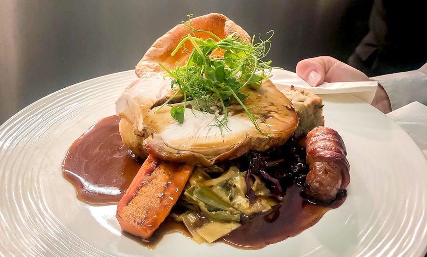 Image 22: Cheshire: 1 Night with Breakfast