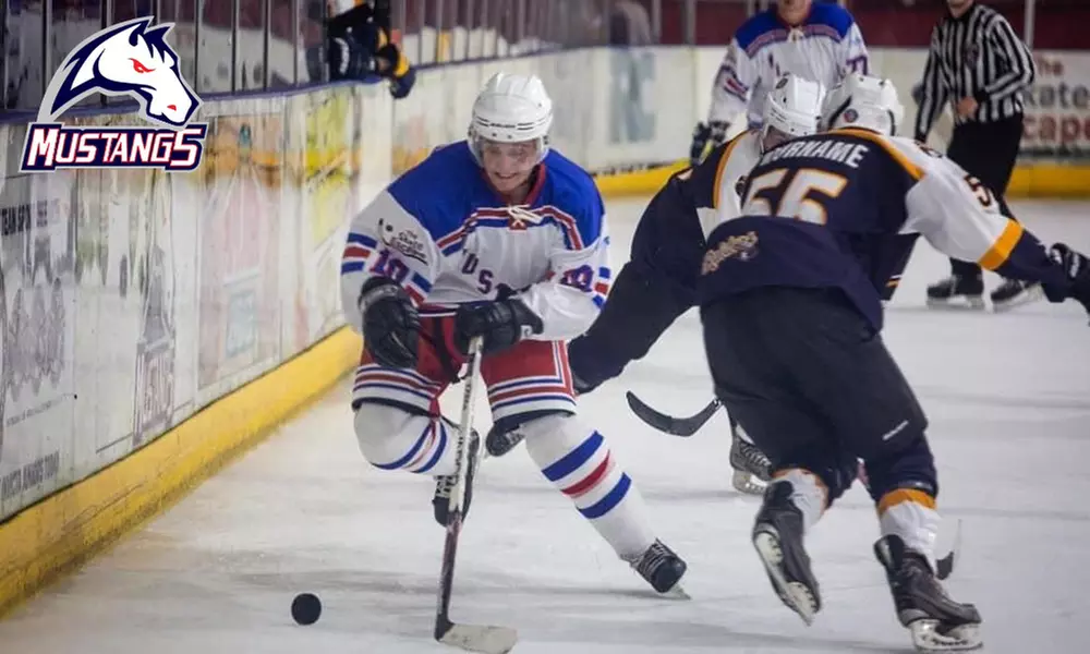 Invicta Mustangs Ice Hockey Team
