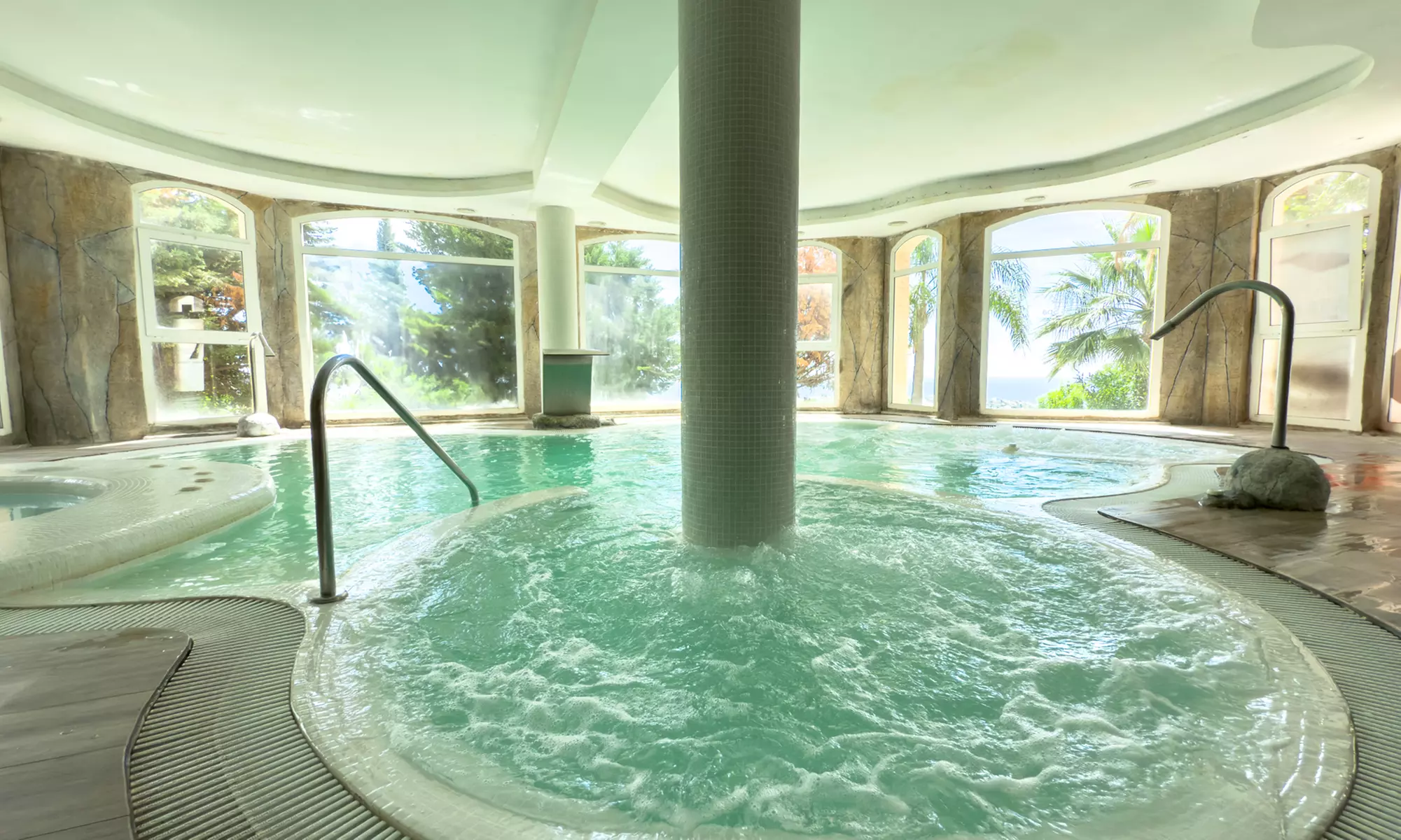 Circuito spa para 2 personas con opción a masaje y tratamiento