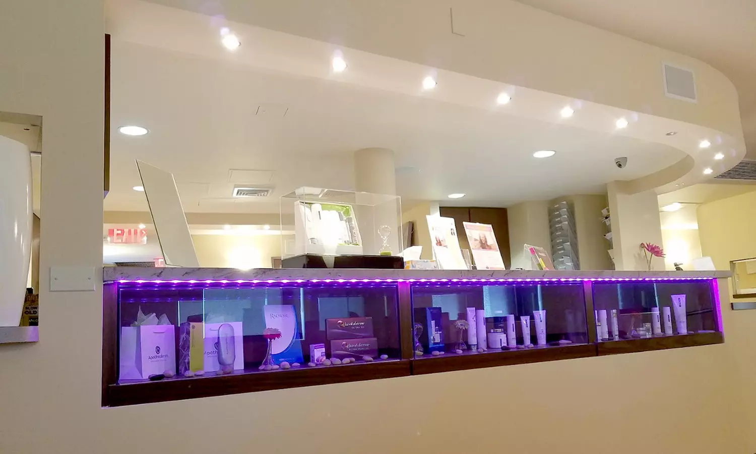1, 3, or 5 One-Hour Sessions: Bottom Works or Cavitation & Laser Lipo