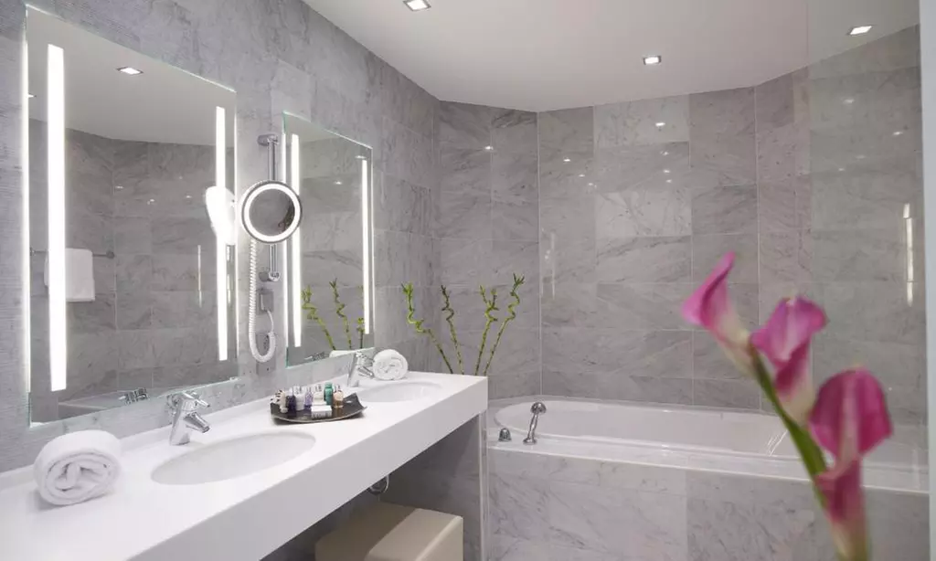 Düsseldorf: 2–3 Nächte inkl. Frühstück und Spa