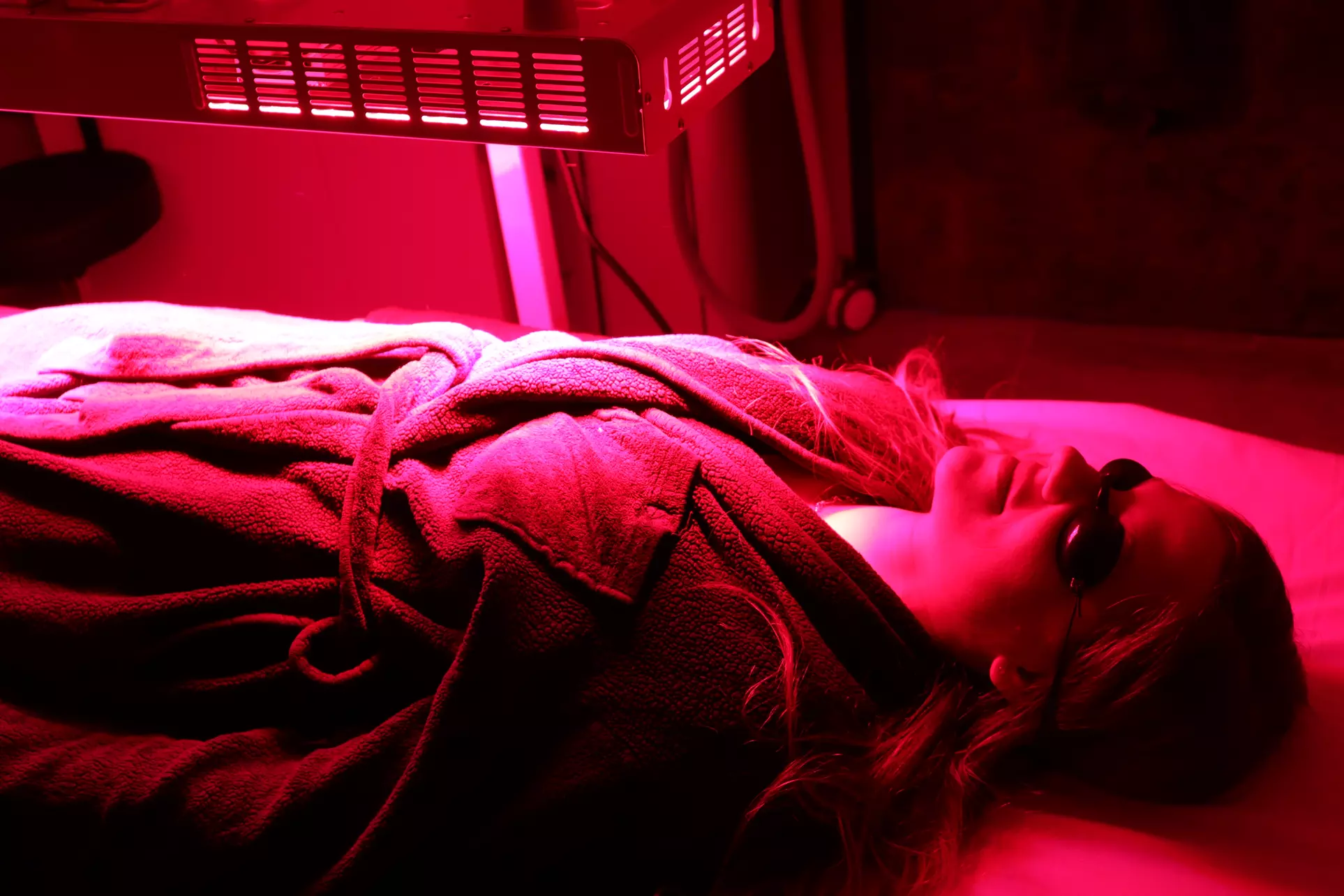 Enjoy Three Revitalizing Red Light Therapy Sessions