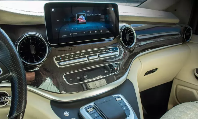 Mercedes-Benz Maybach Van Rental with driver for 1, 2, 3 or 4 Hours