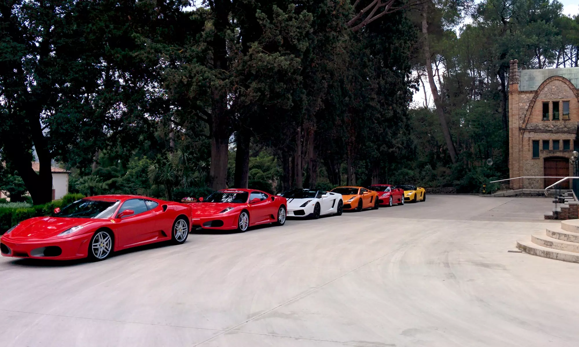 Ruta de 7, 11 o 23 km en un Ferrari o un Lamborghini Gallardo para 1