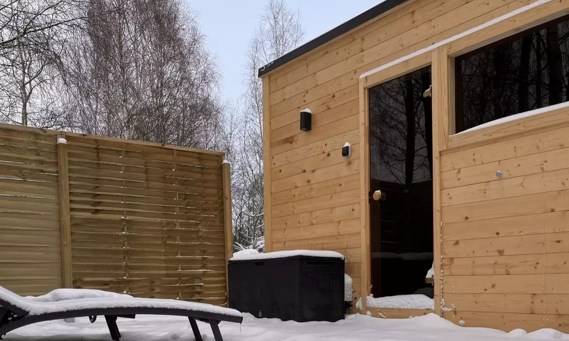 Relaksacyjny pakiet dla dwojga z kąpielą leśną i sauną