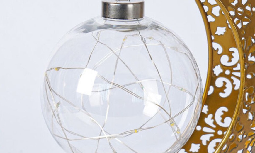 Image 7: LED Iron Hollow-Out Star and Moon Night Lights