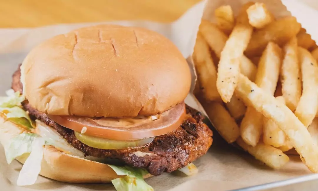 Speedy's Burgers & Bowls