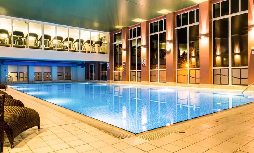 Image 1: Q-Hotels North Lincolnshire: 4* Stay with Breakfast and Spa