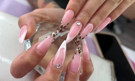 1 sesión de manicura con esmaltado semipermanente para 1 persona - Nails By Albistudios