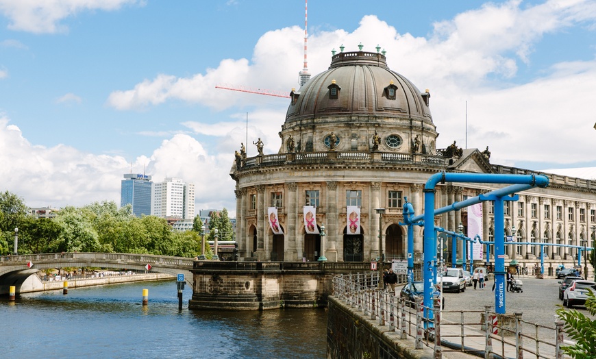 Image 5: Fahrradtour nach Wahl durch Berlin für 1 oder 2 Personen