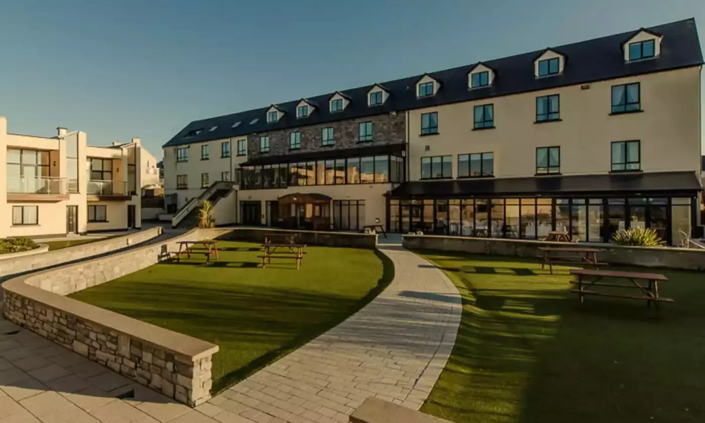 ✈ 8-Day Ireland Vacation with Air from Great Value Vacations