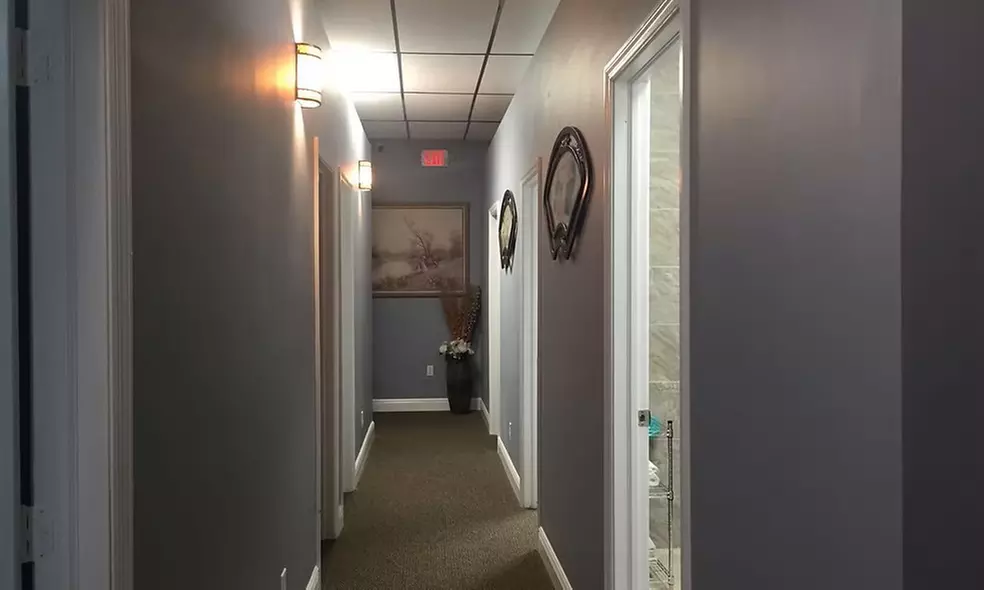 60, 90, or 120- Minutes Hydrotherapy Scalp and Body Massage Experience