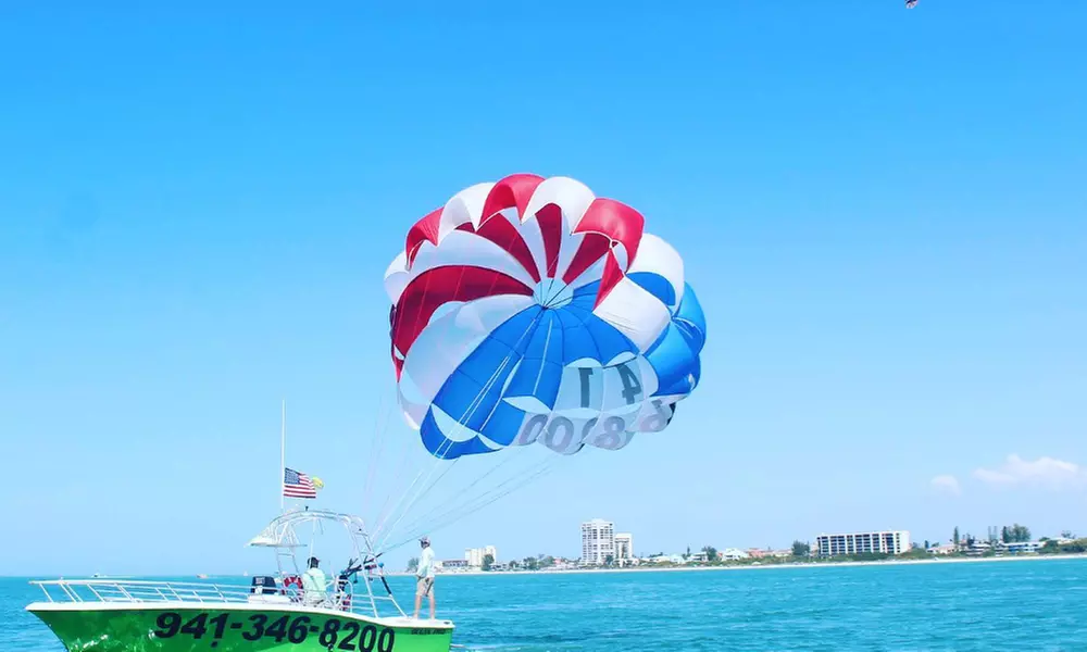 Premier Parasail in Siesta Key w/ USCG Licensed Captain for 2 Flyers