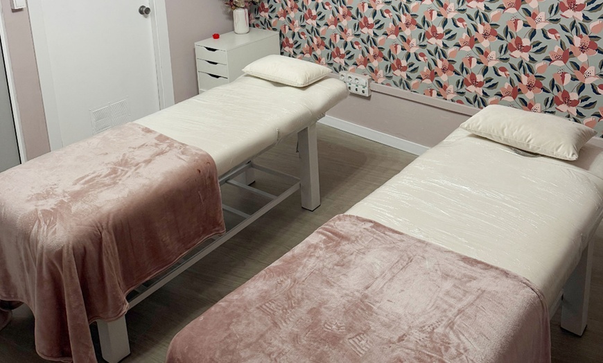 Image 7: Tratamiento remodelante y push up con estimulación electromagnética 