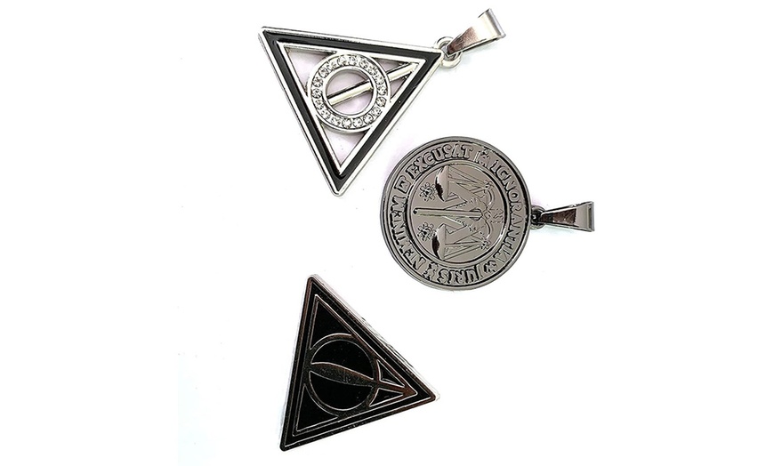 Image 5: Magic Academy Pendant Set
