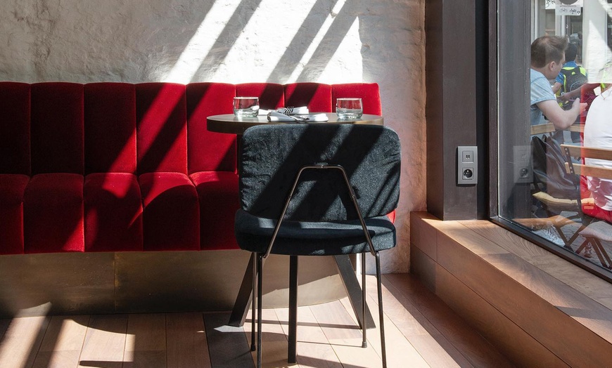 Image 14: Culinaire Italiaanse lunch of diner bij Hotel Riga