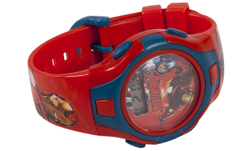 Image 8: Marvel Children's Digital Watch 