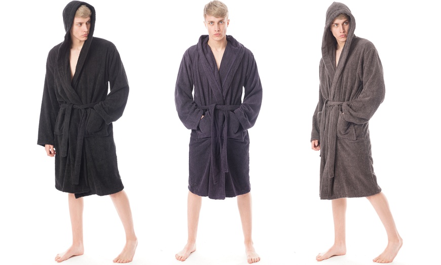 Image 1: Men's Hooded Snuggle Fleece Robe