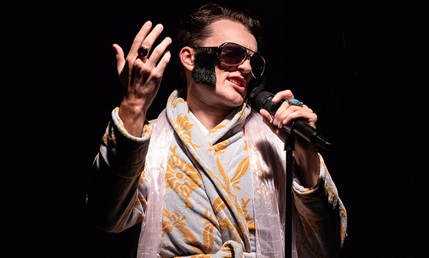 Image 2: 2 Tickets für die Musik-Komödie "Elvis lebt" im Jan. & März 2026