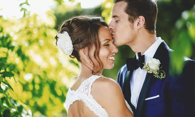 Consultation and Wedding Dance Classes for Beginners at Todos Club - Up to 67% Off  - Primary Image