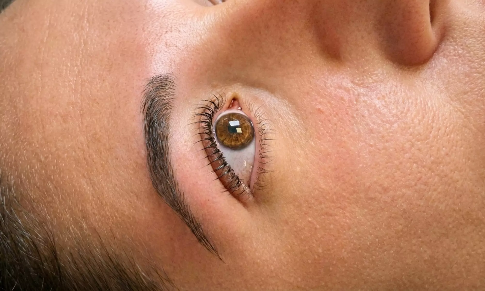 Lifting y tinte de pestañas con opción a laminado de cejas y diseño