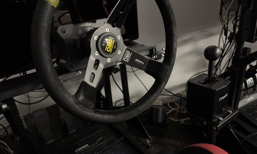 Image 9: 60 Min. Rennerlebnis-Simulator nach Wahl