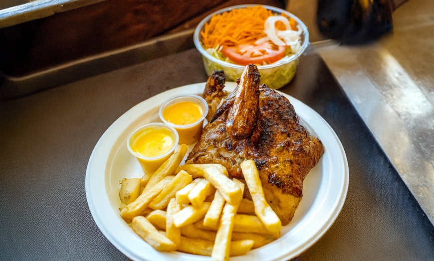 Image 3: $25, $50 or $100 Toward Food & Drinks at Crisp and Juicy Gaithersburg