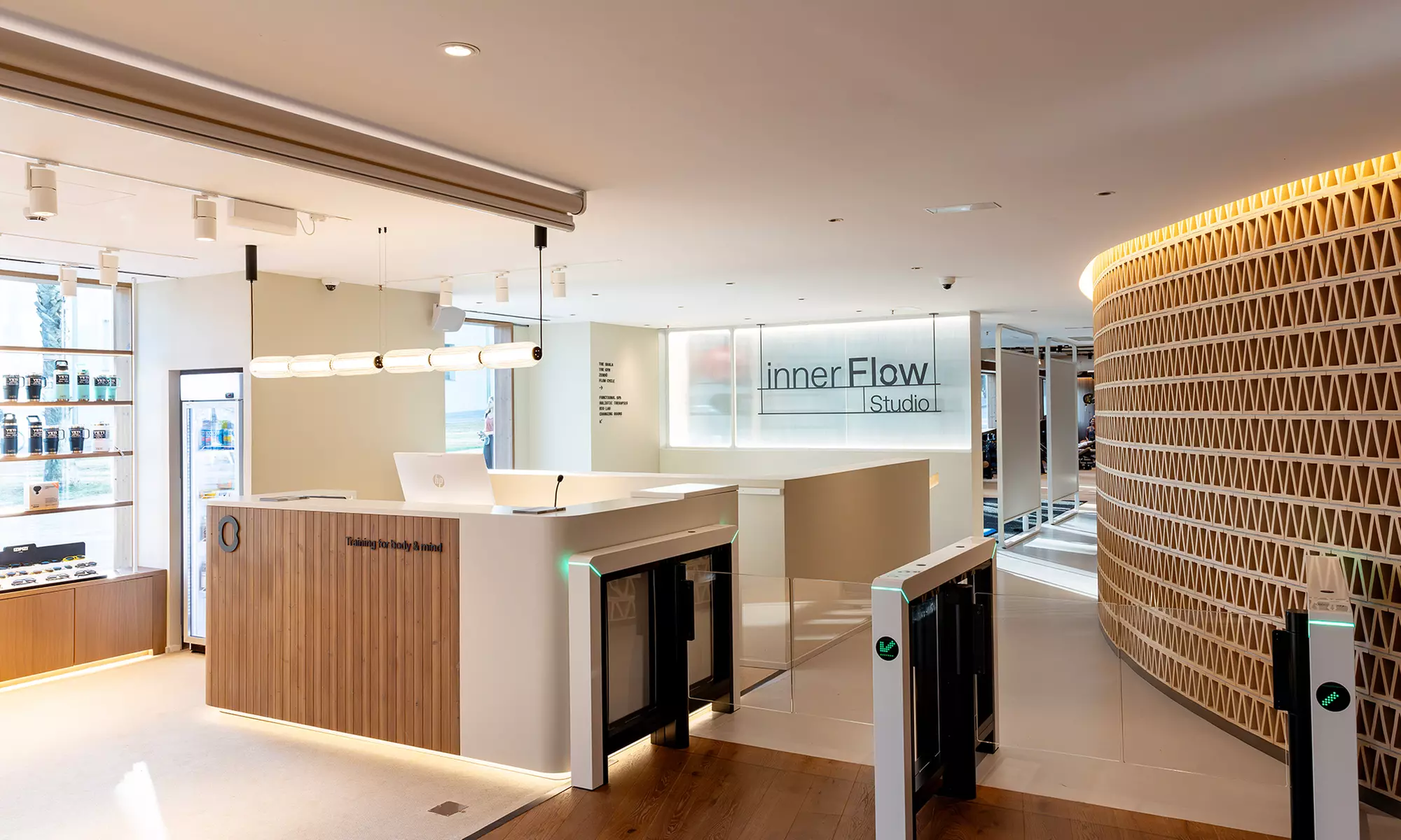 Acceso spa 90 minutos con circuito de aguas premium y masaje opcional