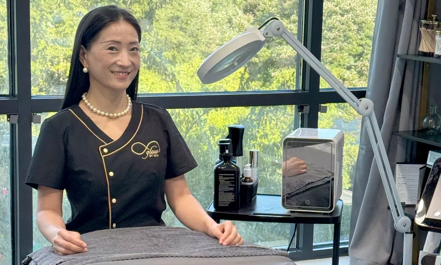 1, 3 or 5 Sessions of 90-Minute Gold Luxury Facials