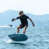 Image 2: Initiez-vous à l'eFoil et survolez les eaux méditerranéennes à Cannes
