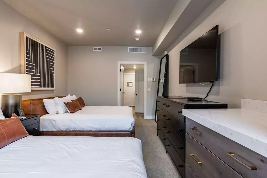 Member Pricing: 4* Mountain Resort in Park City with Sweeping Views 
