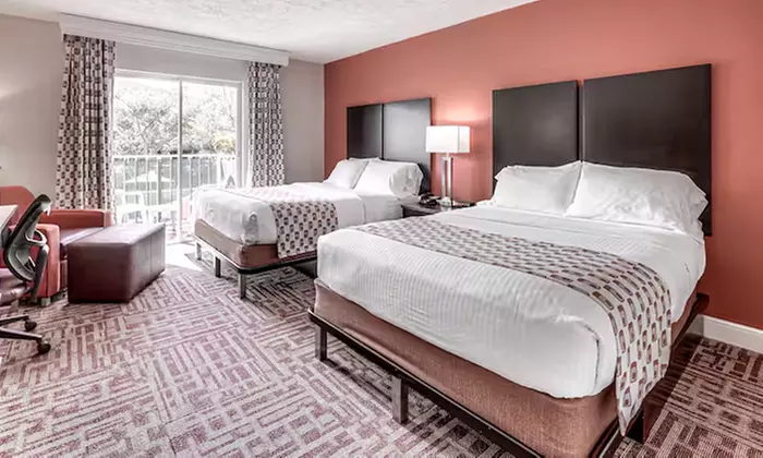 Member Pricing: Inn of Naples, Tapestry Collection by Hilton