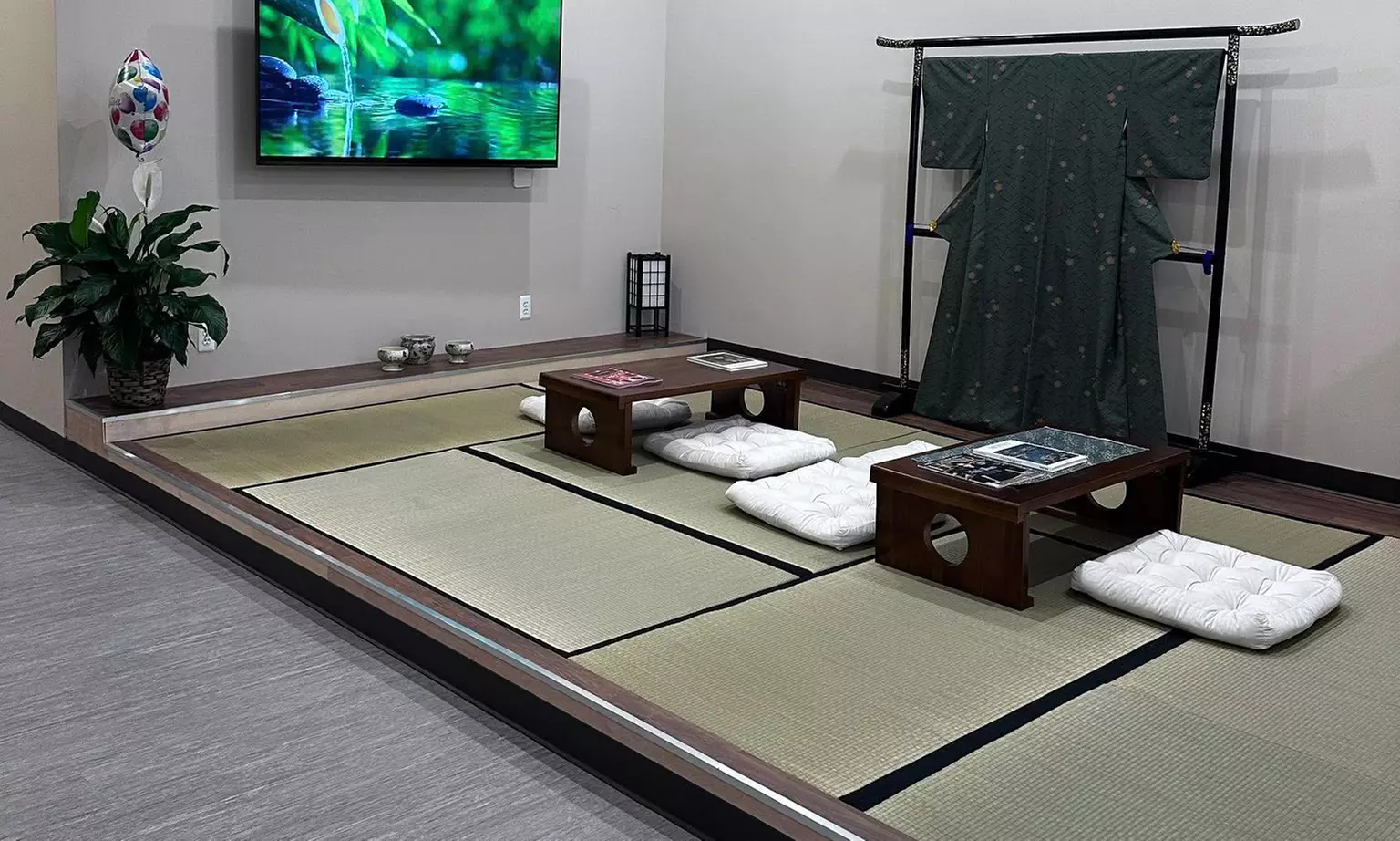 Relax with a 30/60-Min Volcano Sauna & 30/60/90-Min Massage Combo