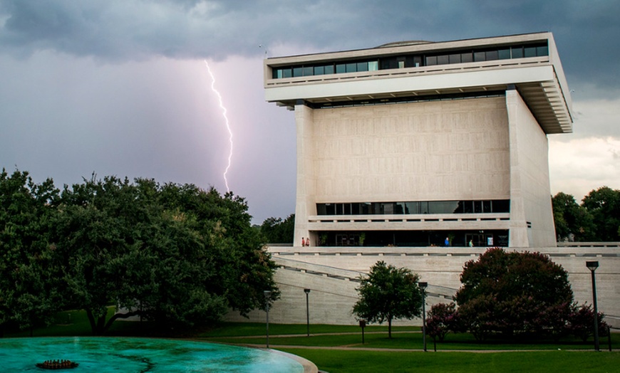 Image 11: Explore the LBJ Presidential Library and Museum 