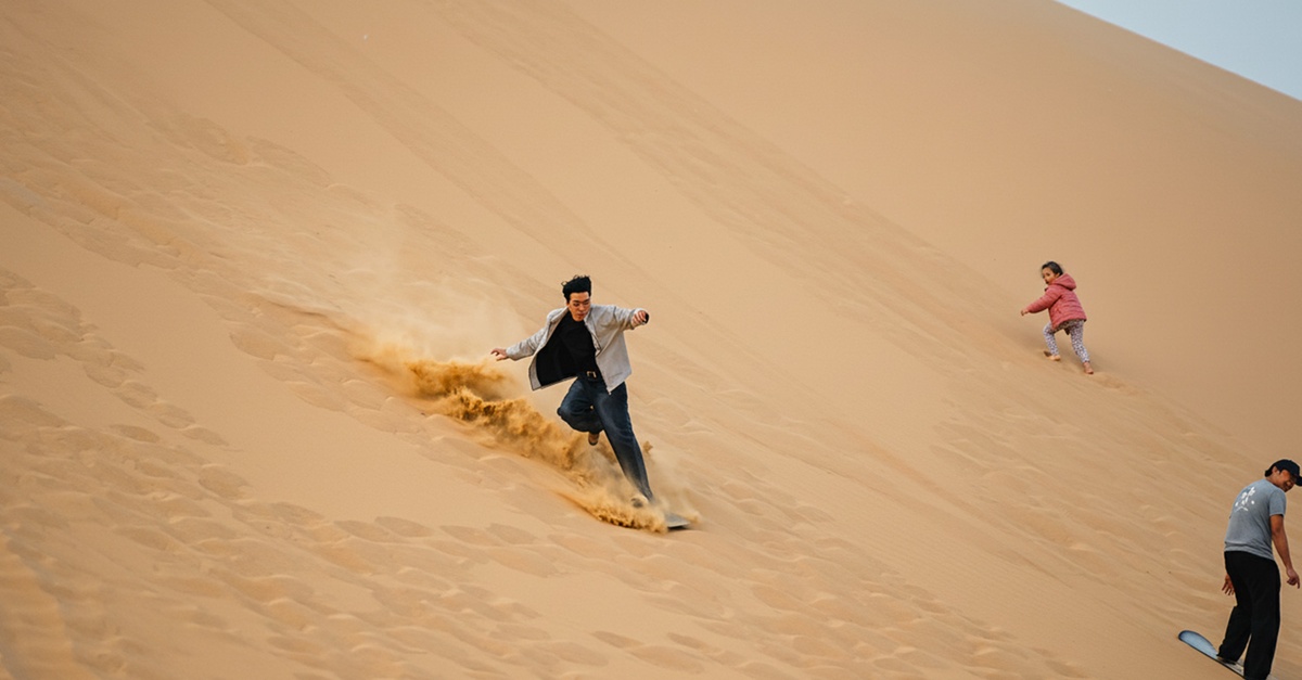 Half-day Desert Safari: 1, 2, 4 Persons With Vip Mrng Or Evng Option Half-day Desert Safari: 1, 2, 4 Persons With Vip Mrng Or Evng Option