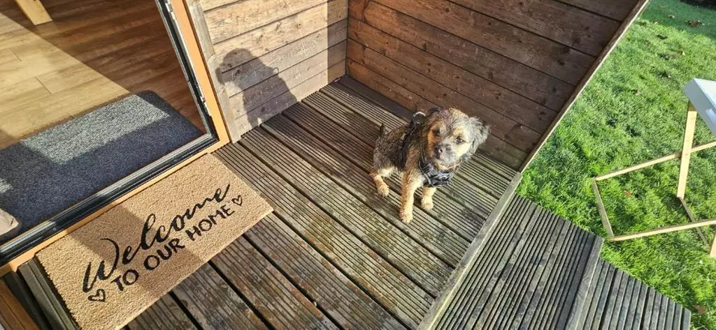 York: 1 or 2 Nights Overnight Pod Stay with Bottle of Prosecco