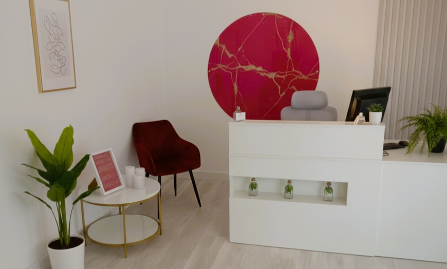 Image 2: Japanese Head Spa Full Experience de 90 minutos en Granada con bebida de cortesía