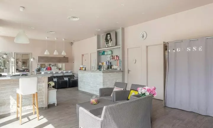 Soin du visage désincrustant profond ou microneedling à Sagesse Salon De Beauté (jusqu'à 33% de remise) - Second Medium