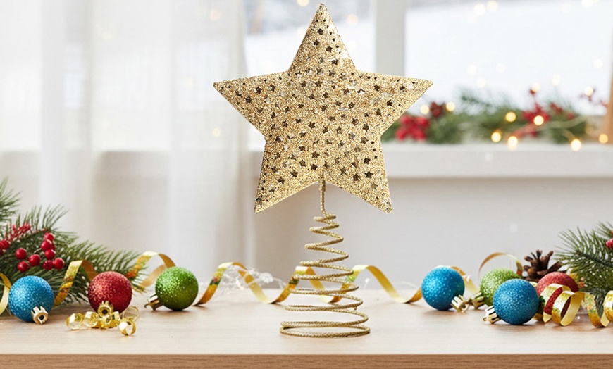 Image 13: Gold and Silver Star Christmas Tree Toppers
