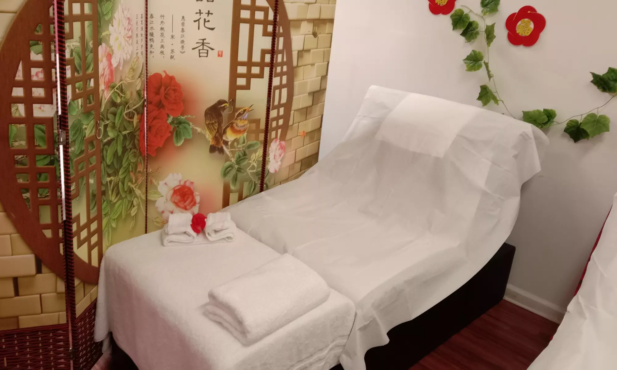 Rejuvenate with a Choice of Relaxing Massage Combo at Lisa Feet Spa