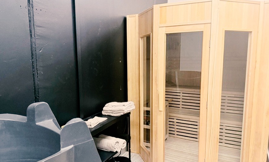 Image 10: Magnesium Float Pod, Red Light Trio, Hyperbaric Oxygen, & More 