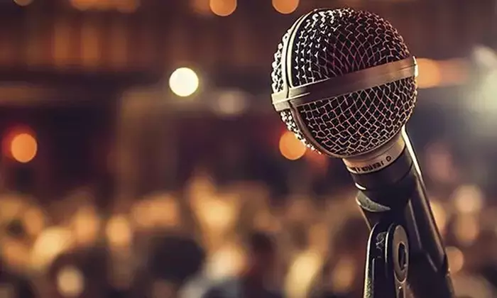 Deux billets, des milliers de rires : c'est à Paris que ça se passe !