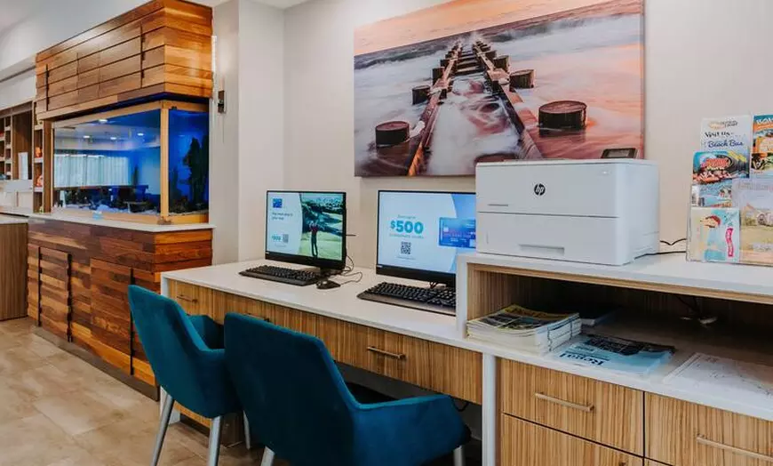 Business center and meeting rooms