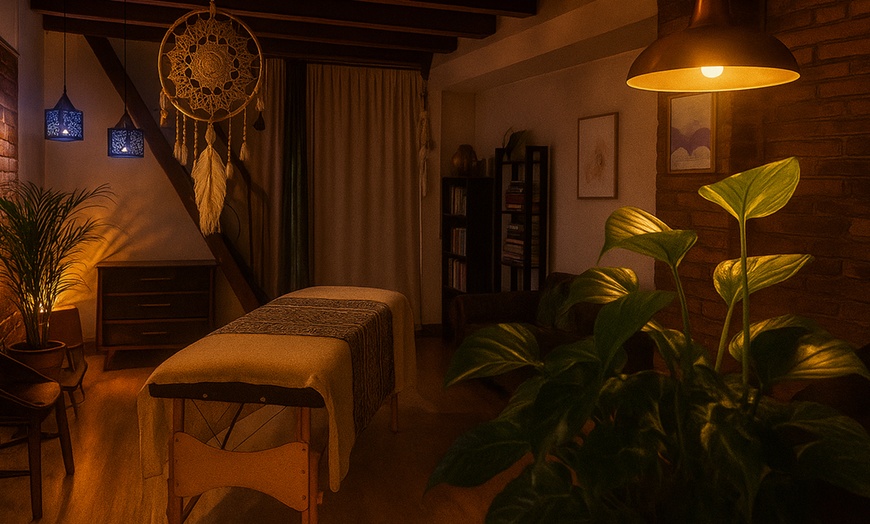 Image 2: Hasta 50% de dto. en Masaje - Aromático en CalmMassageBcn