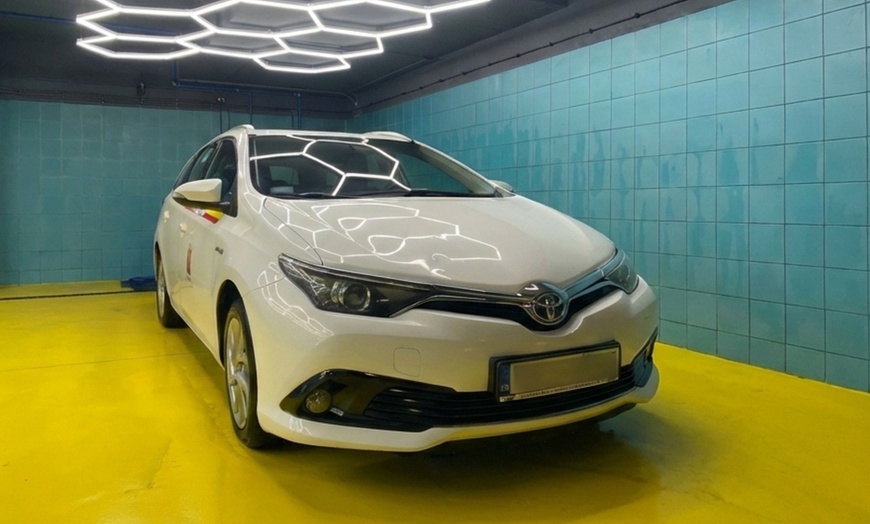 Image 2: Profesjonalne mycie ręczne od samochodów miejskich po SUV