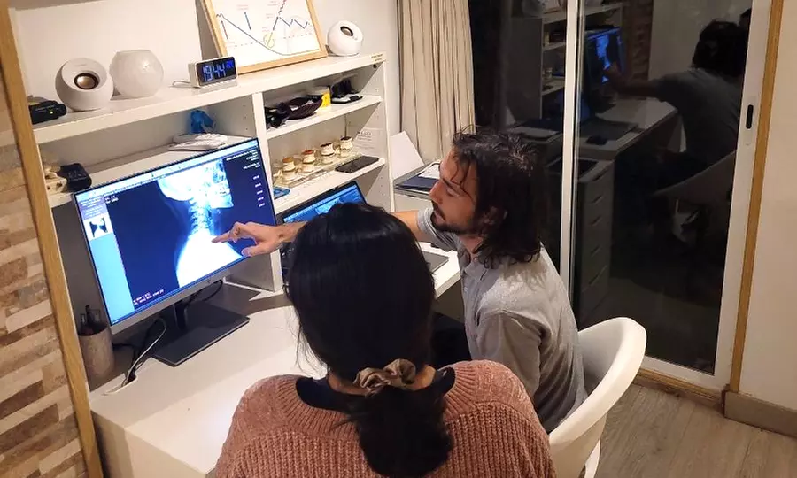 Examen postural digital, termografía, chequeo quiropráctico y 1 ajuste